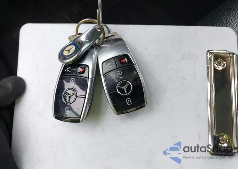 2019 Mercedes-Benz E 300 from USA, damaged, VIN WDDZF4JB4KA602965